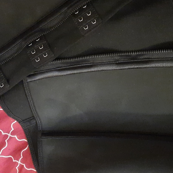 2x Waist Trainer - Picture 5 of 6